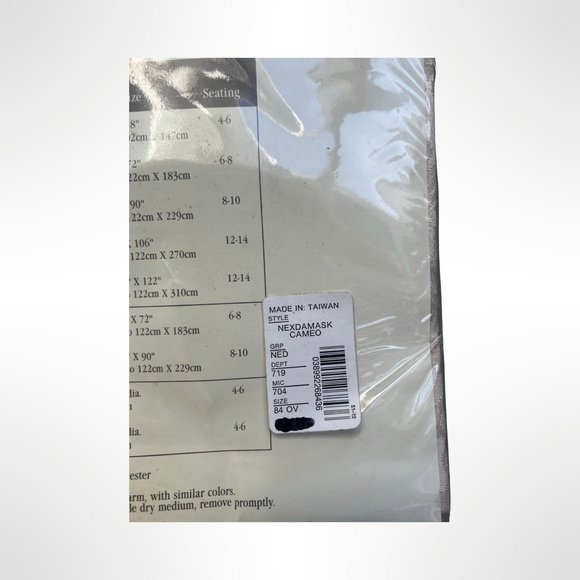 Noble Excellence Damask Oval Tablecloth 66" x 84" Dead Stock Unused - Picture 3 of 5